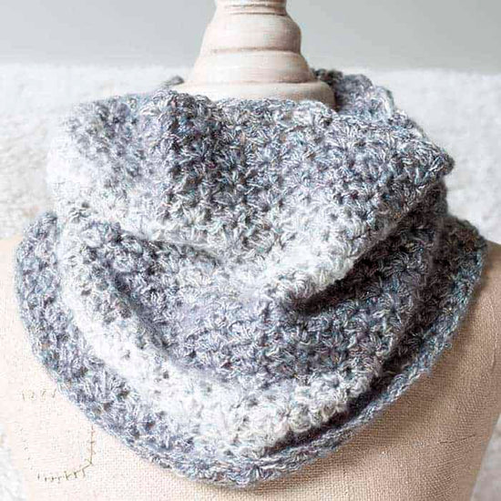 Cowls and Scarves Archives - Kirsten Holloway Designs