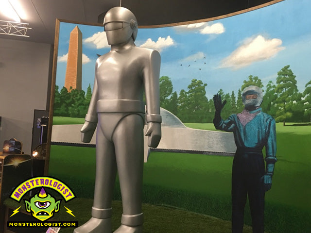 Roswell UFO Museum life-size diorama of "The Day The Earth Stood Still" movie.