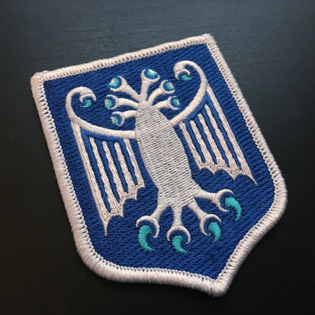 Elder Thing Antarctic variant heraldic embroidered patch by Monsterologist