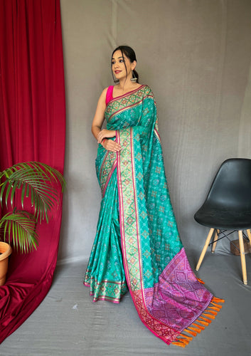 Pink Saree in Bandhej Patola