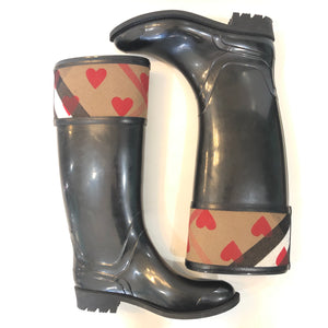 burberry heart boots