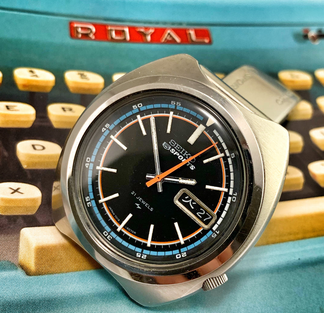 SEXY~1972 SEIKO 7019-6040 SEIKO 5 SPORTS~ORIGINAL BRACELET – RETROWATCHGUY