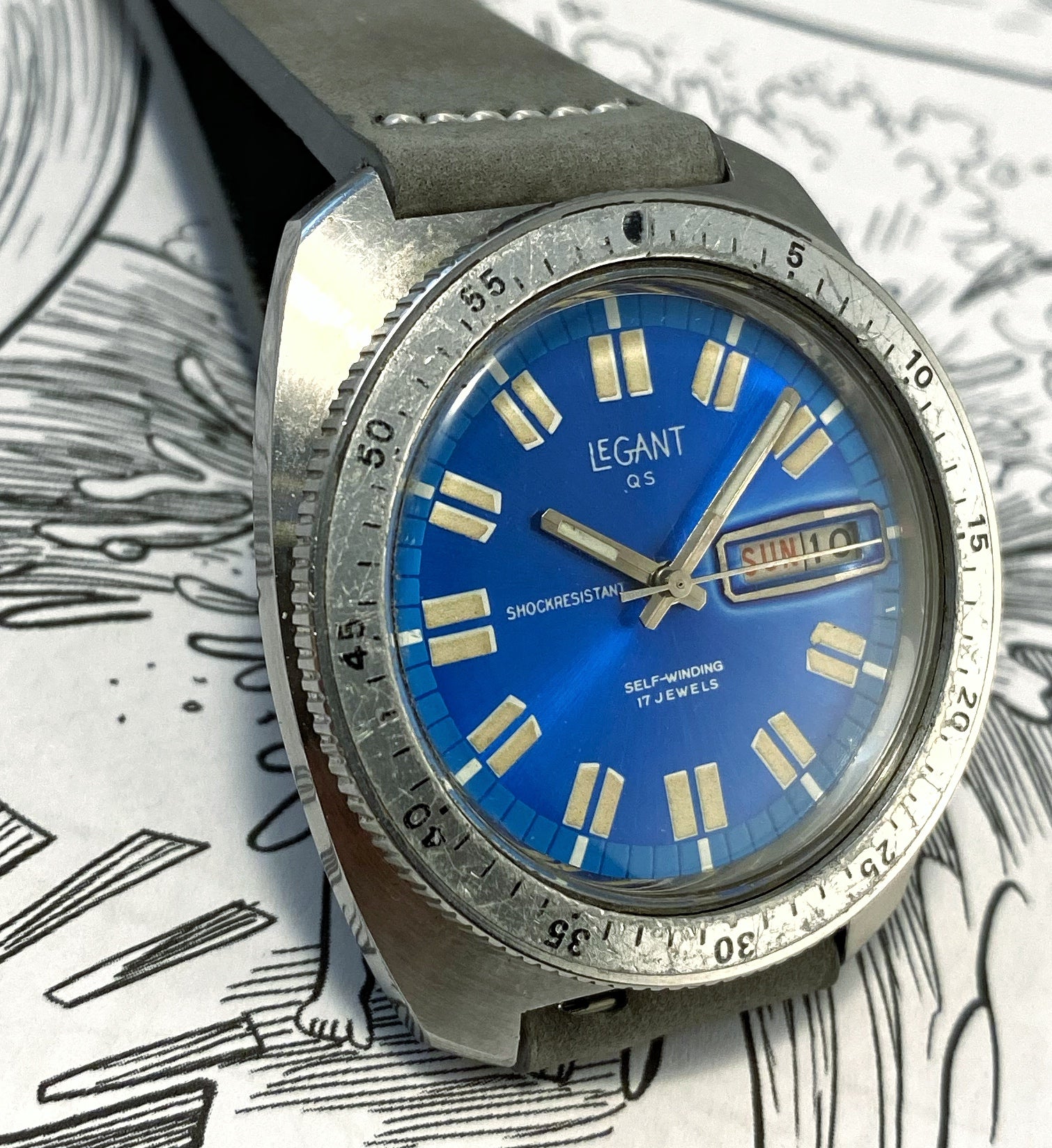 RAD~EARLY 70s LeGant CHEVRON DIVER-SERVICED