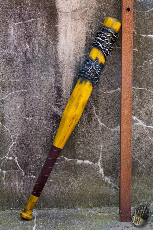 Barbed Wire Bat 80 cm Yellow Paddywhack