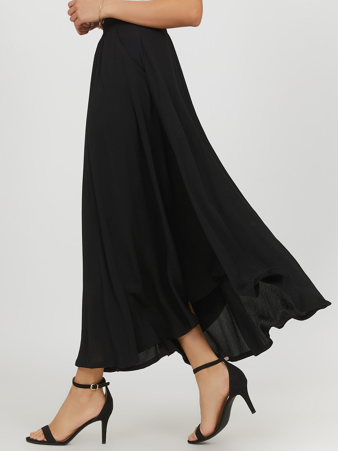 Elastic Waist Crinkle Maxi Skirt