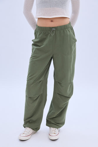 FULL TILT Low Rise Womens Parachute Cargo Pants