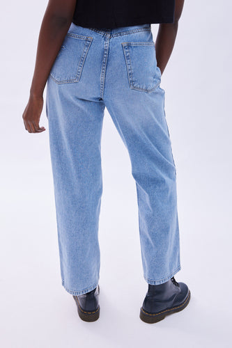 BDG High-Waisted Mom Jean – Foldover Waistband  High waisted baggy jeans,  Mom jeans, High waisted mom jeans