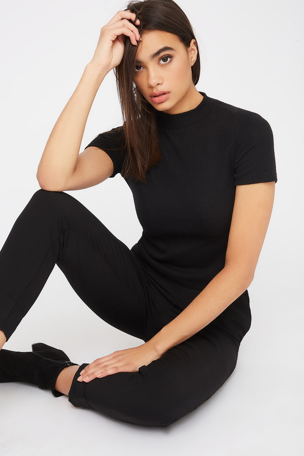 Ribbed Mock Neck T-Shirt - Urban Planet