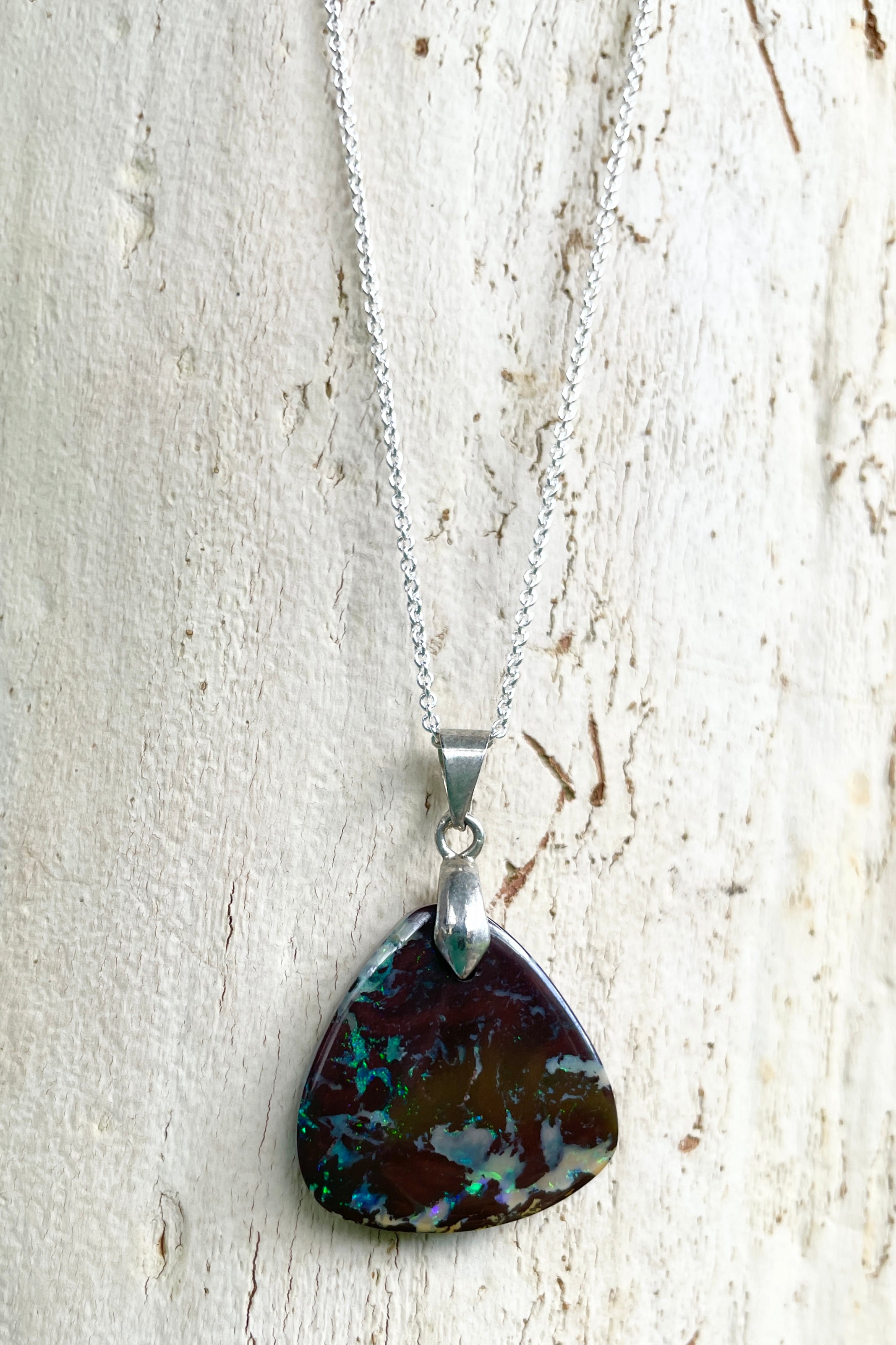 Pendant Australian Opal Plectrum