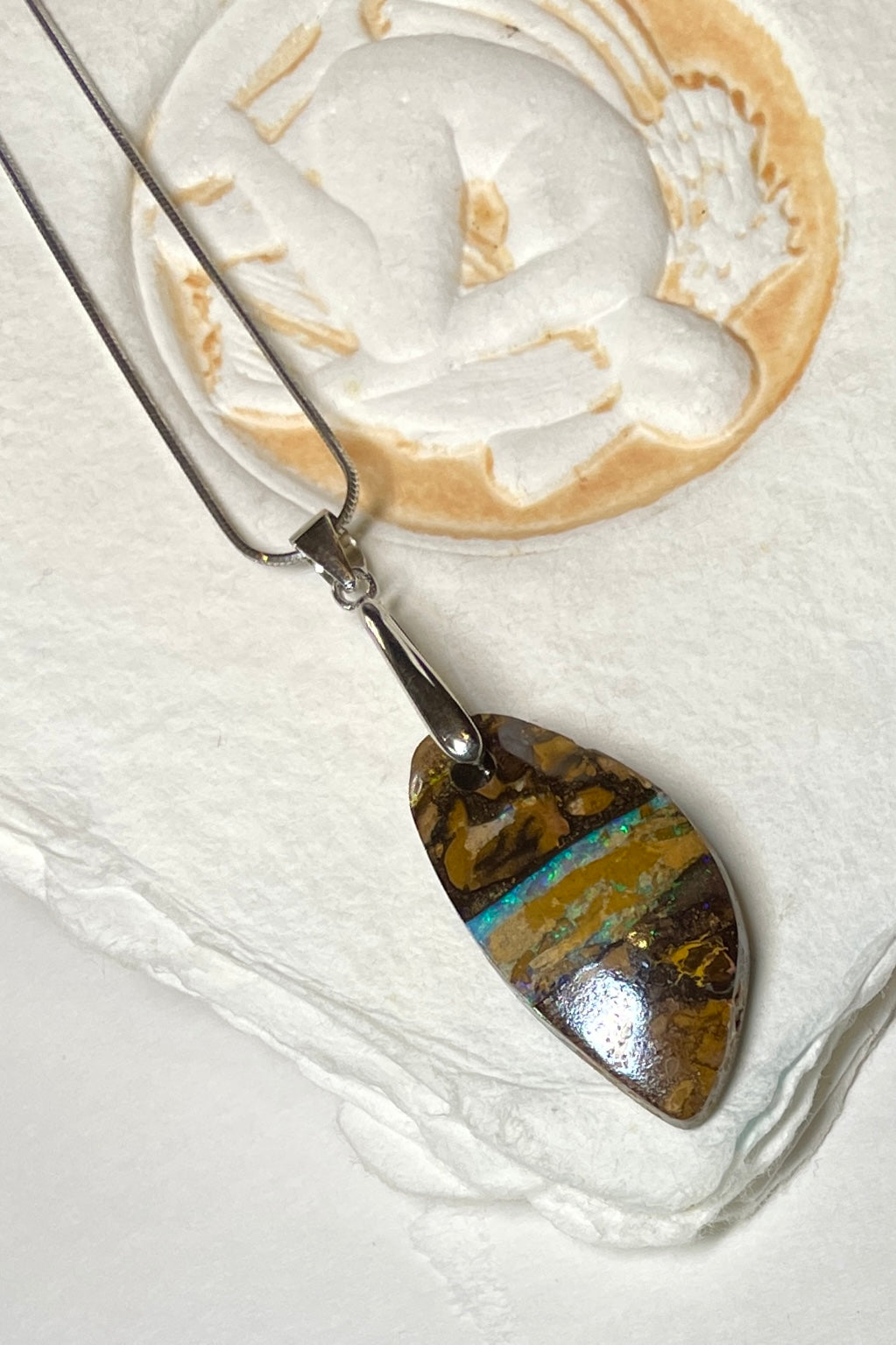 Pendant Australian Opal Riverina L.R.