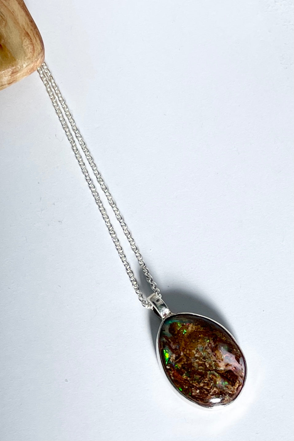 Pendant Australian Opal Woods