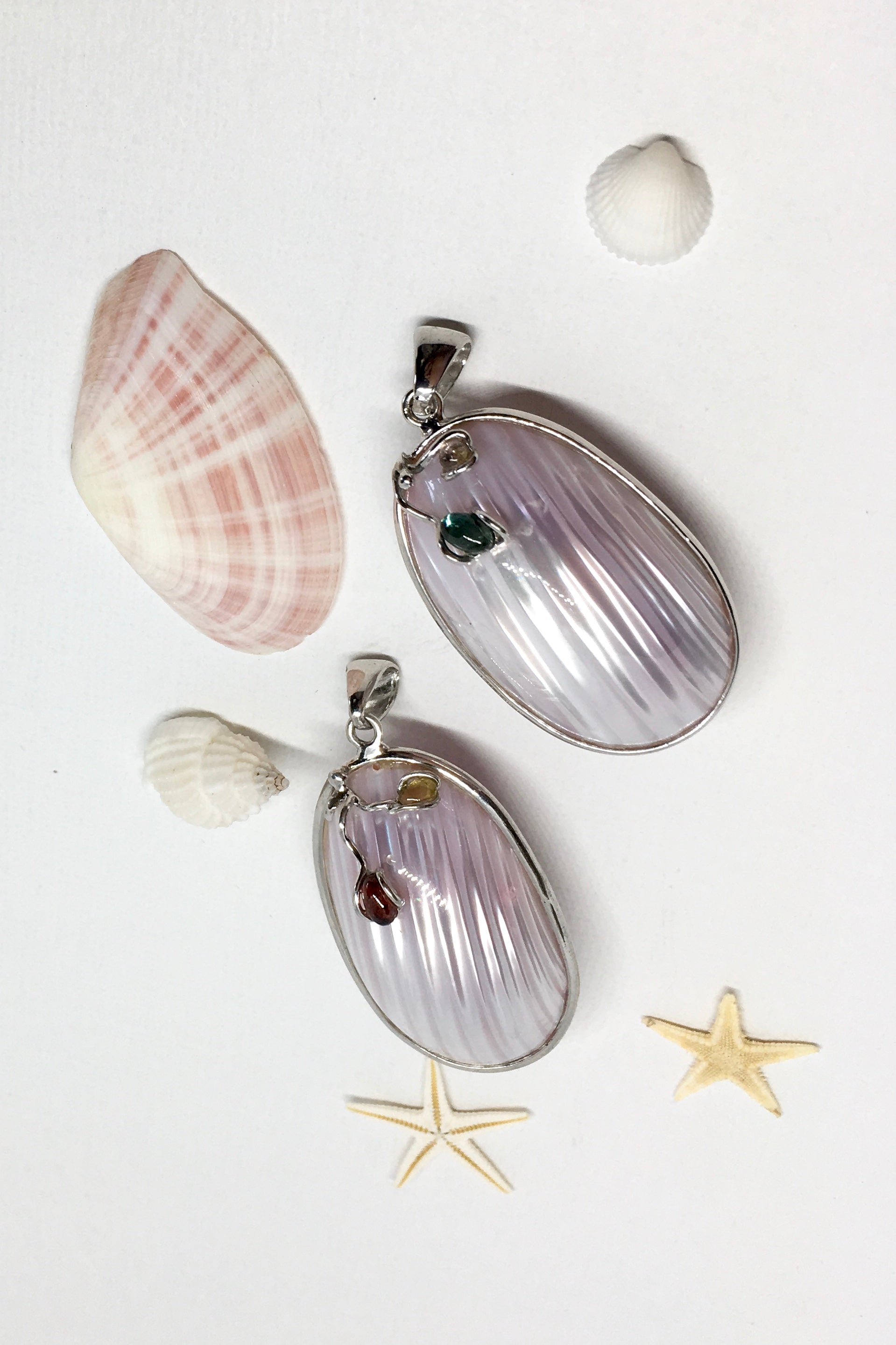 Pendant Shell with Tourmaline and Silver in Pink Colour