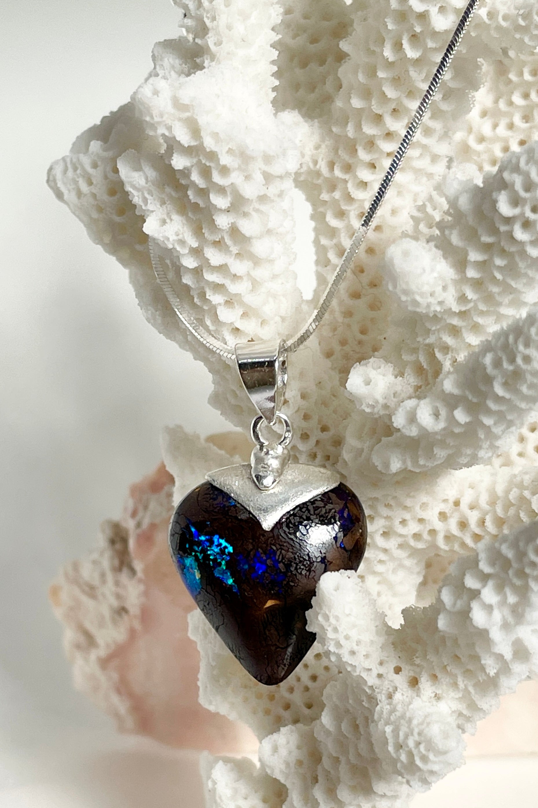 Pendant Australian Opal Heart E