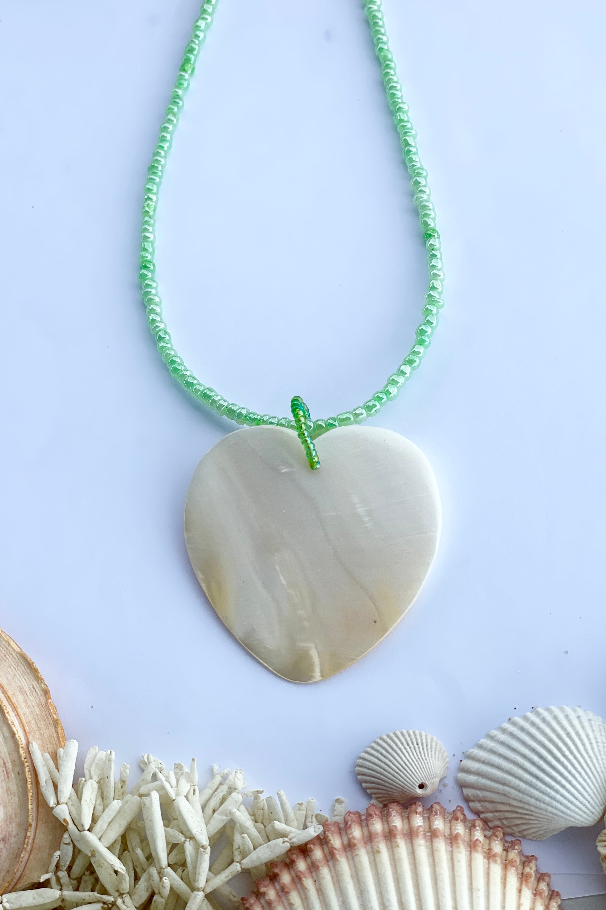 Necklace Shell Island Heart Green