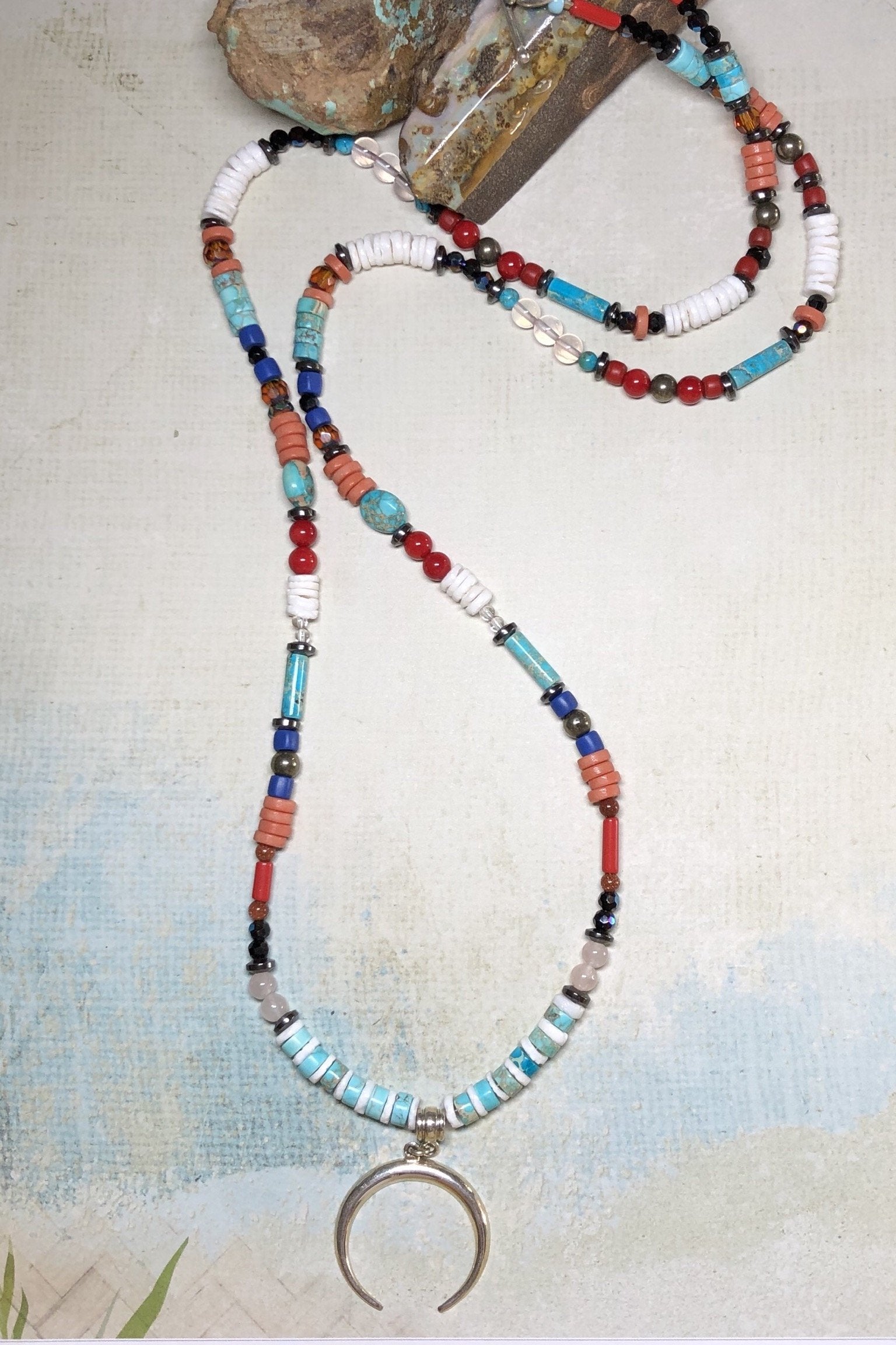 Necklace Cay Crescent Earth with Natural Gemstones