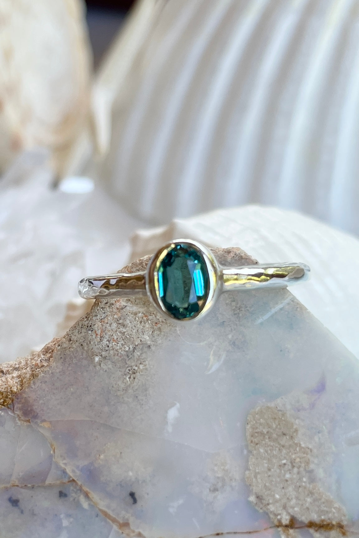 Ring Blue Tourmaline Oval H Silver