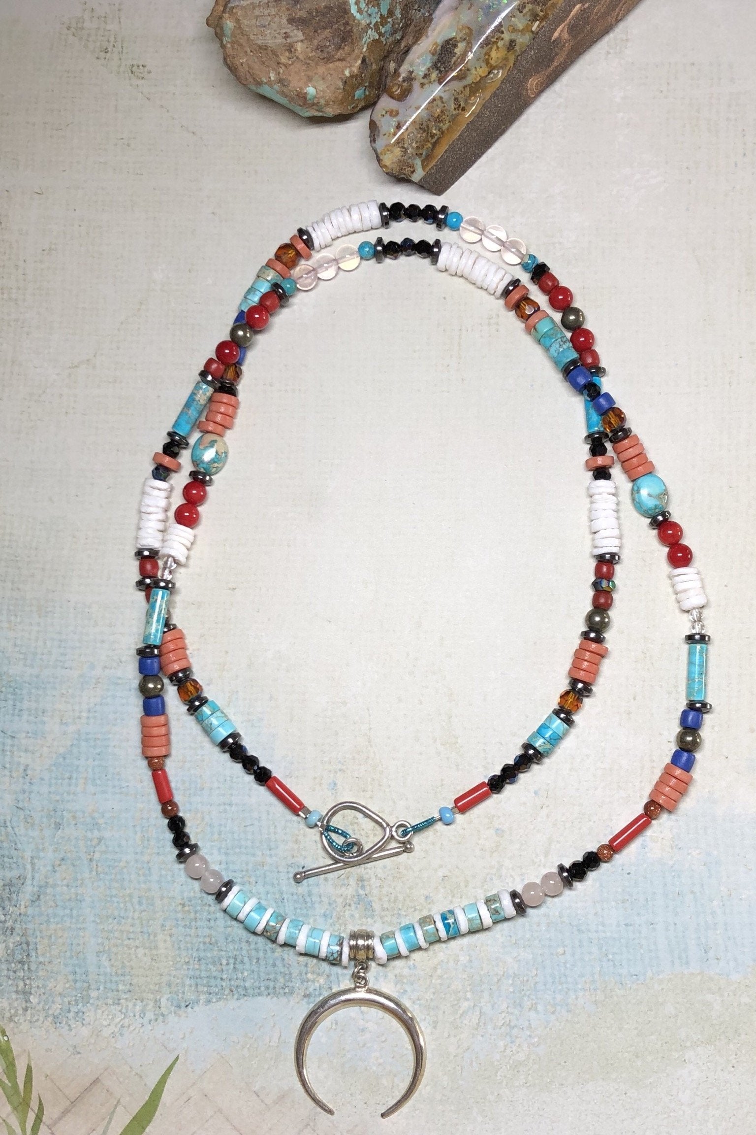 Necklace Cay Crescent Earth with Natural Gemstones