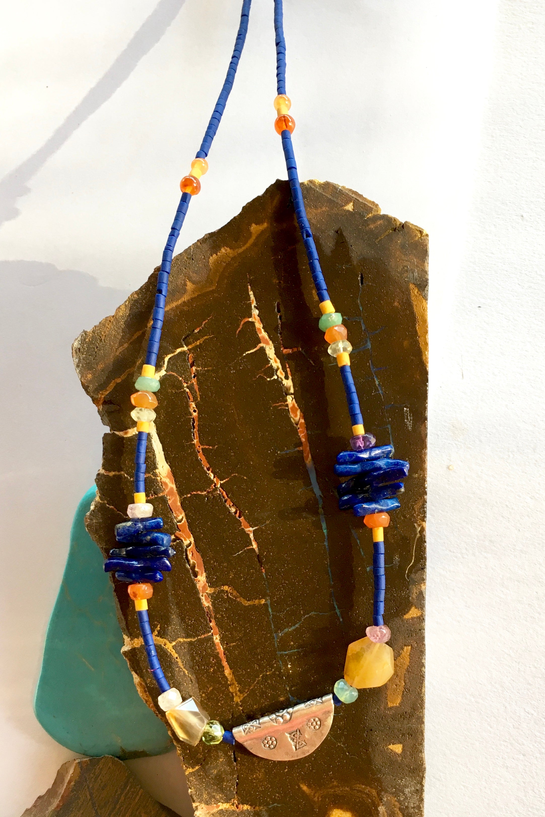 Necklace Cay Amulet with Lapis Lazuli