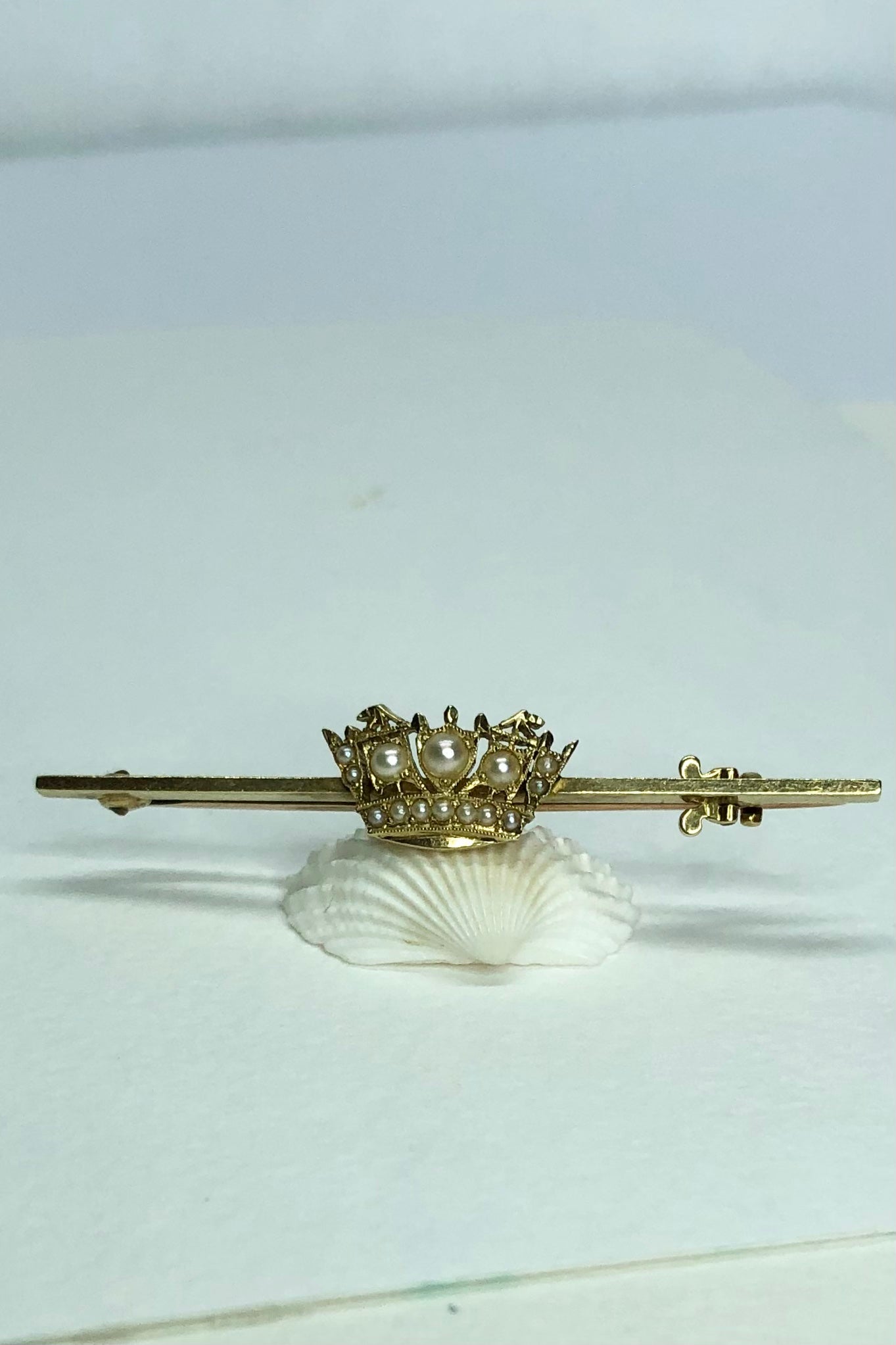 Antique Bar Brooch Crown Sweetheart