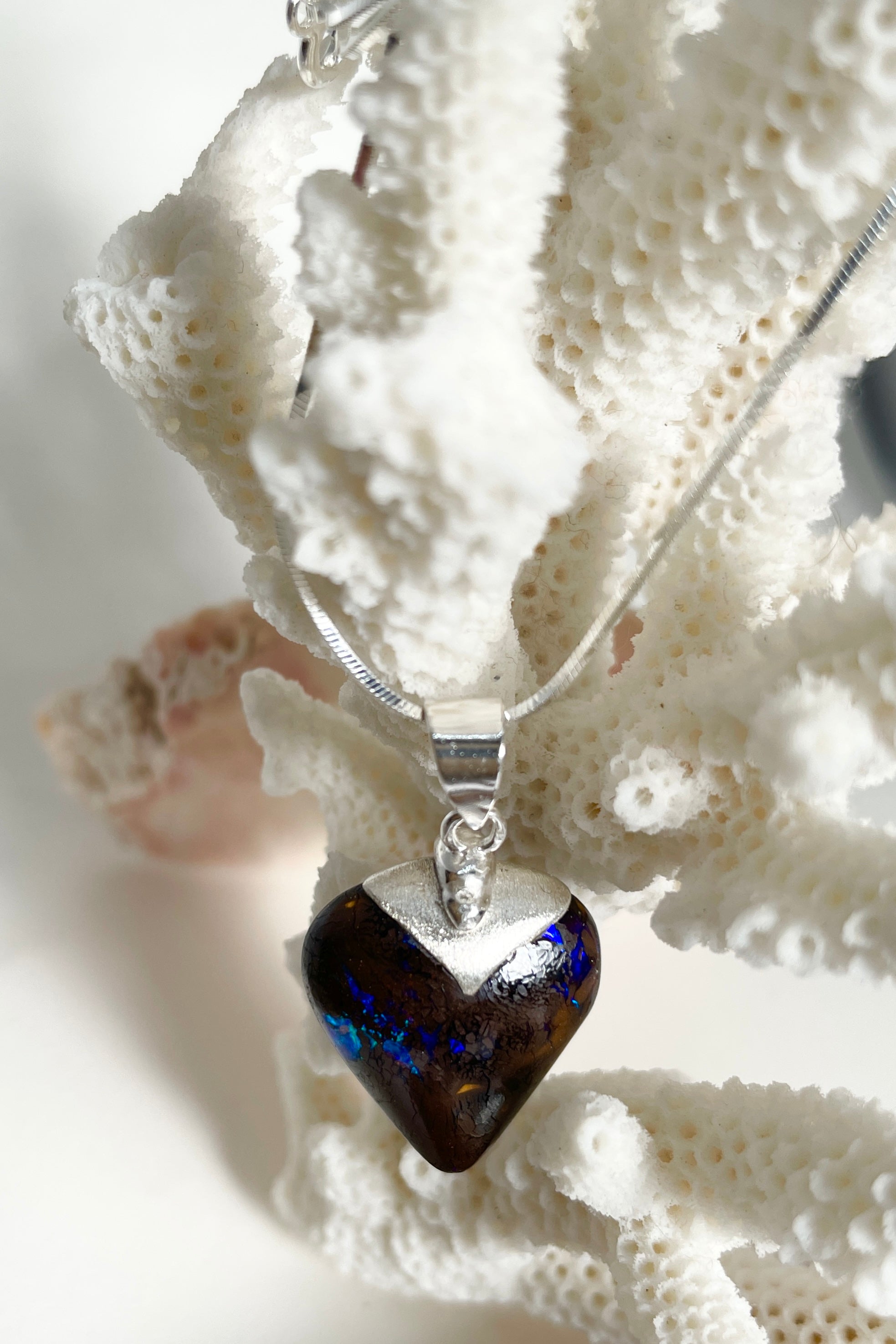 Pendant Australian Opal Heart E