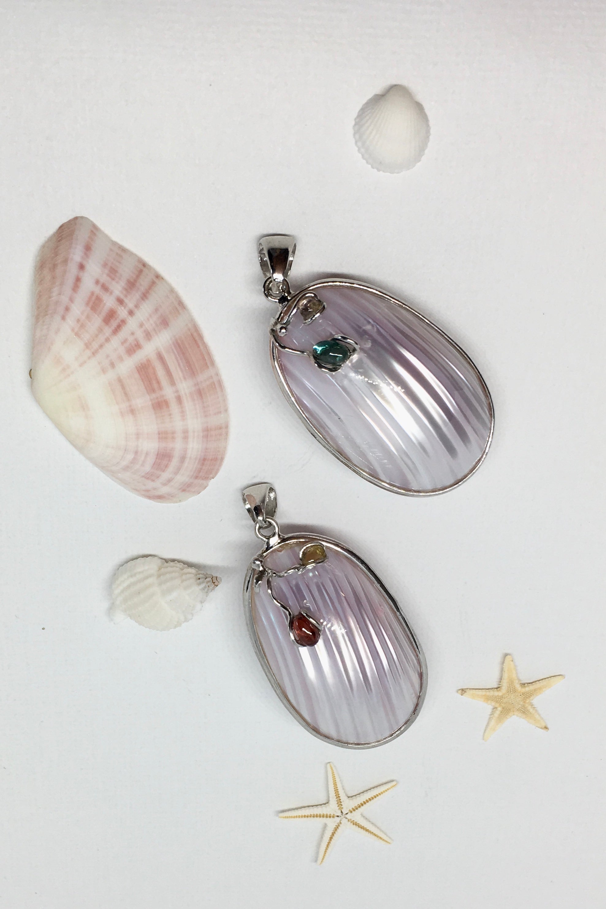 Pendant Shell with Tourmaline and Silver in Pink Colour