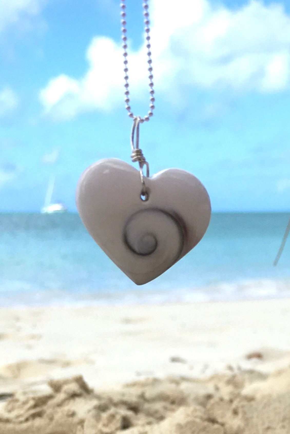 Pendant Heart of Shell