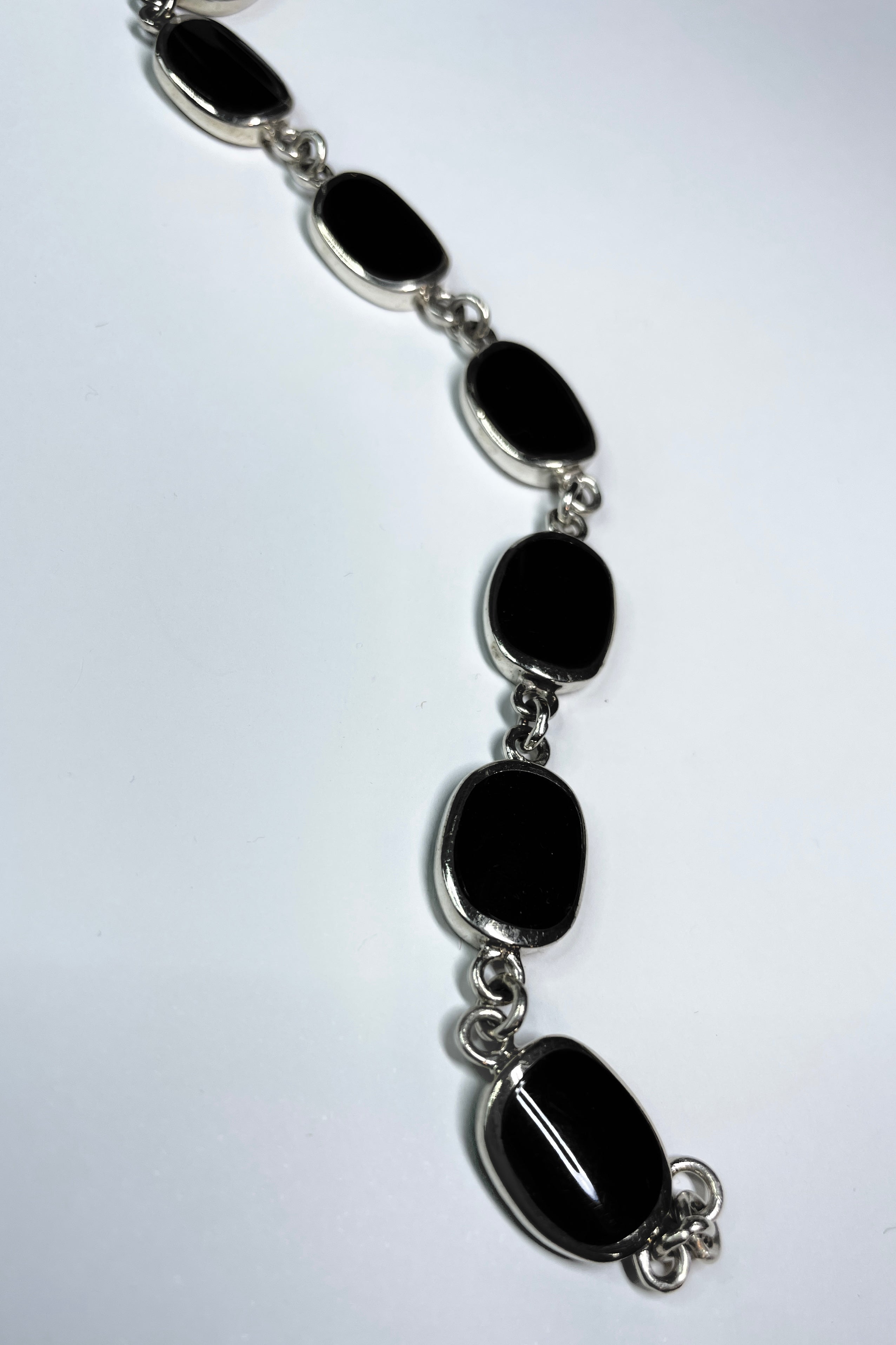 Echo Noir Bracelet