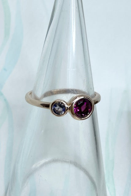 Ring Rhodolite Garnet and Iolite Gold Vermeil