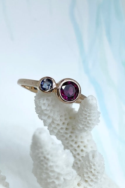 Ring Rhodolite Garnet and Iolite Gold Vermeil