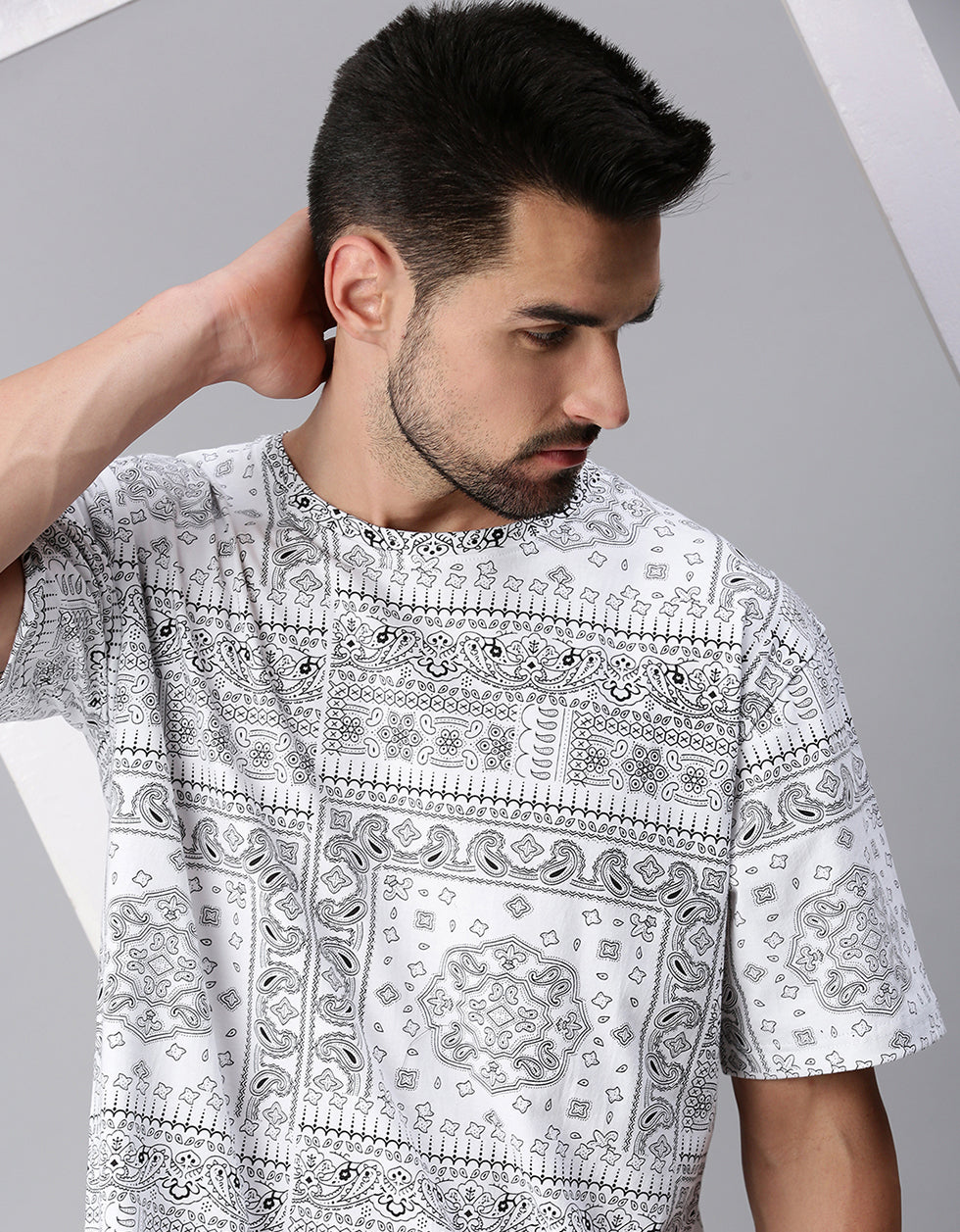 Paisley Men White Oversized T-Shirt Veirdo