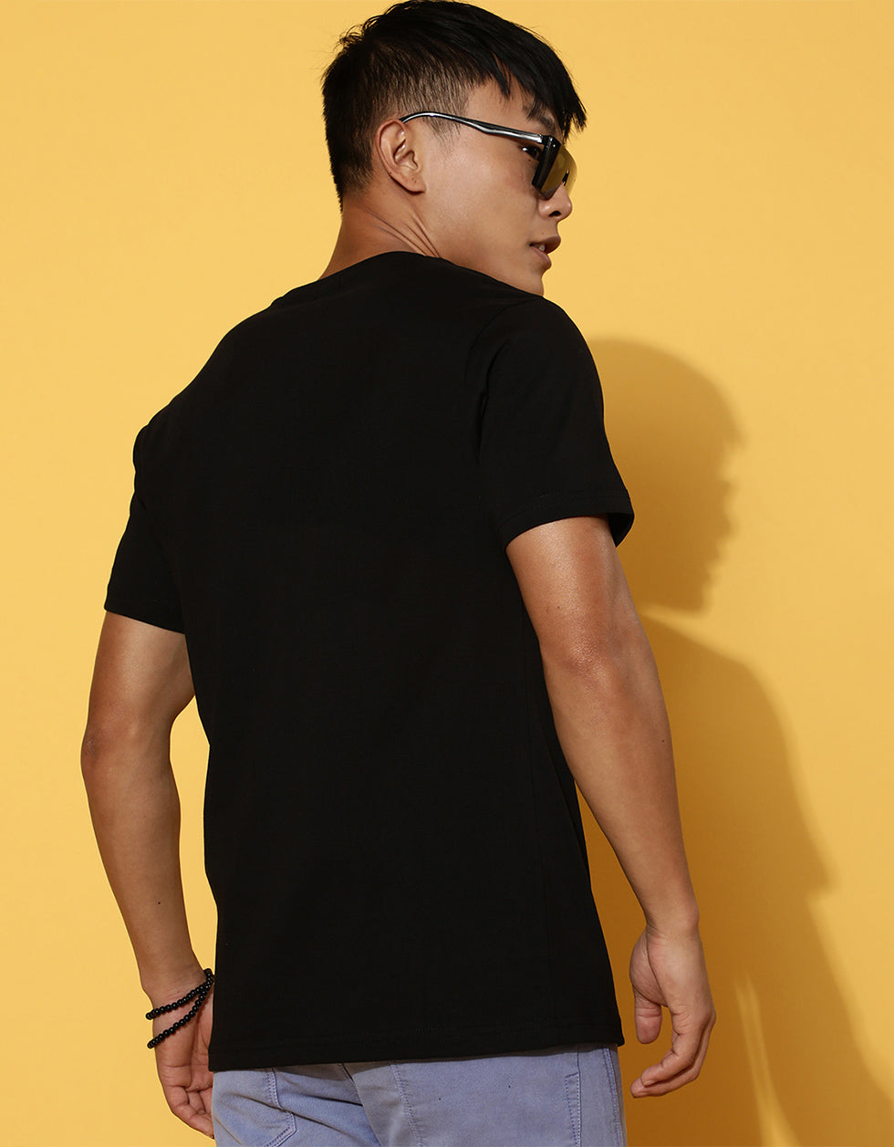 Twist Printed Black Regular T-Shirt Veirdo