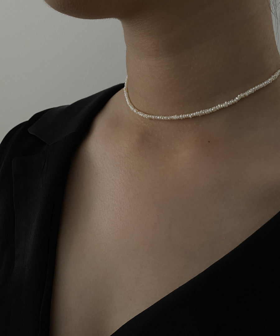 chloe choker