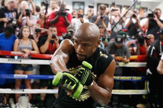 R2F Sports Article Floyd Mayweather’s Warm up Practicing