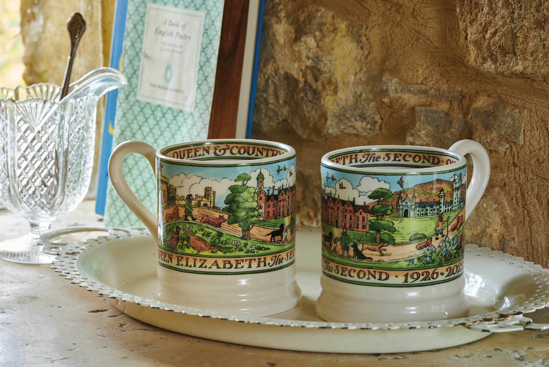commemorative queen Elizabeth II Queen & Countrywoman Mug keepsake