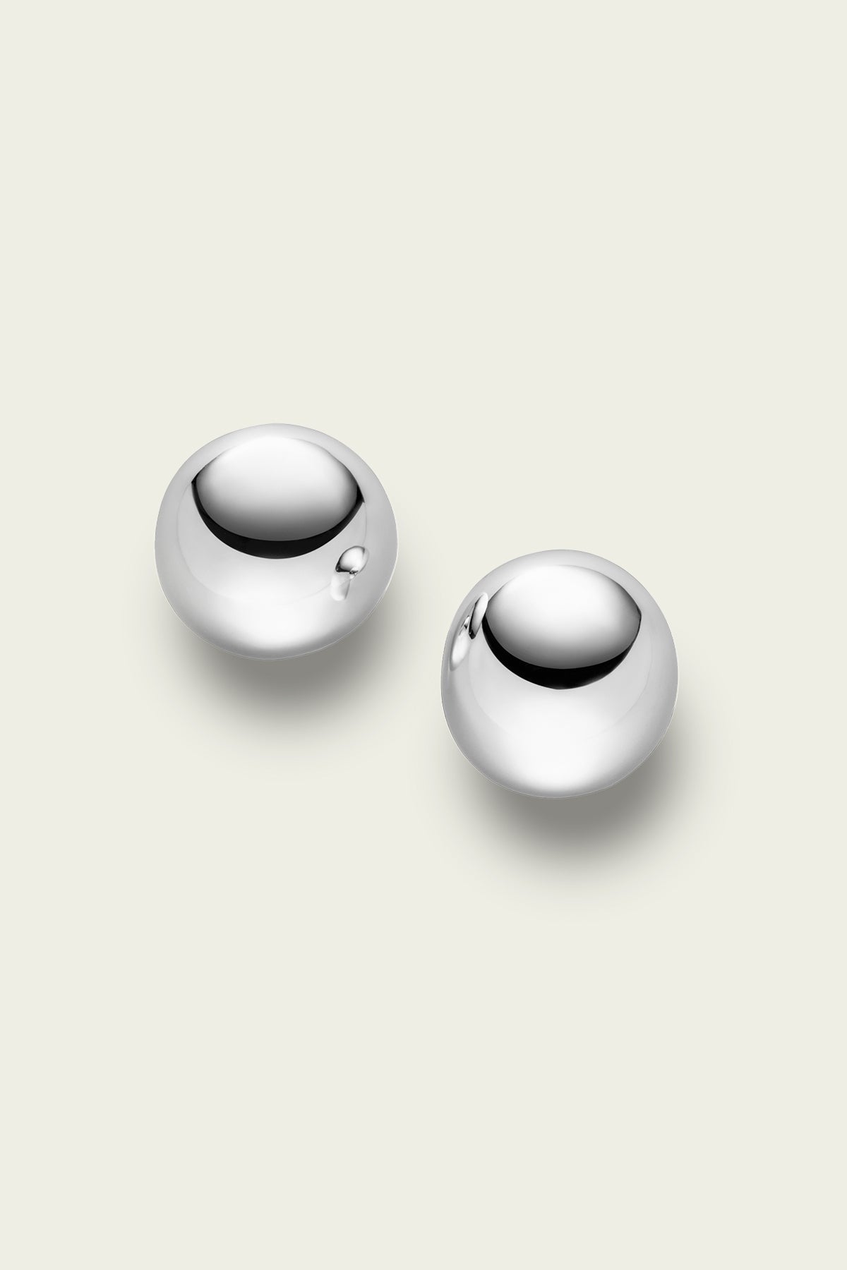 Ample Earrings in Silver