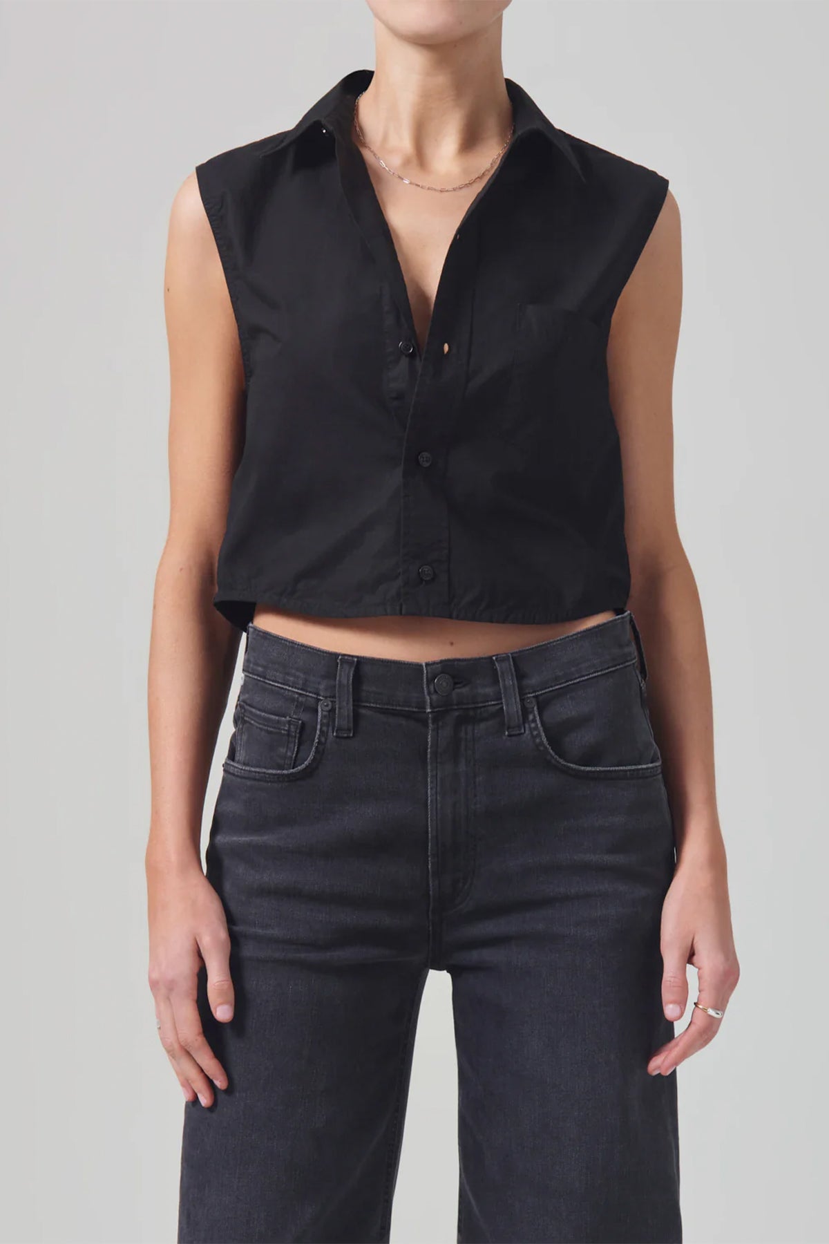 Anders Sleeveless Crop Top in Black