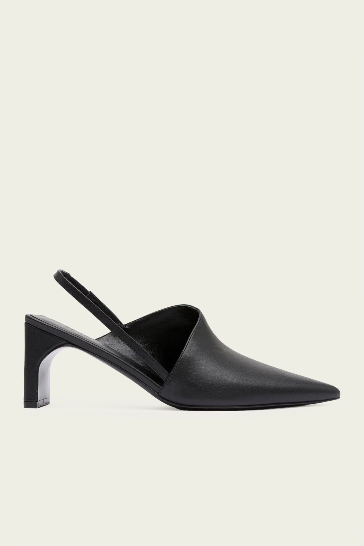 Asymmetric Heel in Black