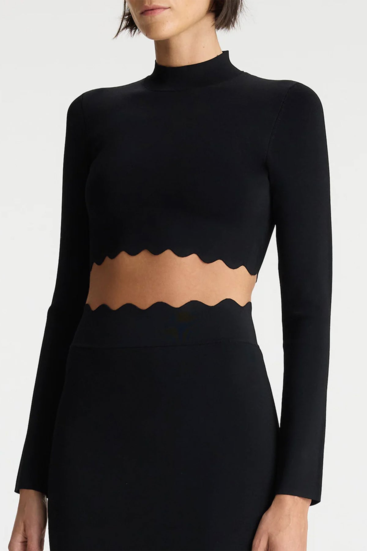 Bea Scalloped Knit Crop Top in Black