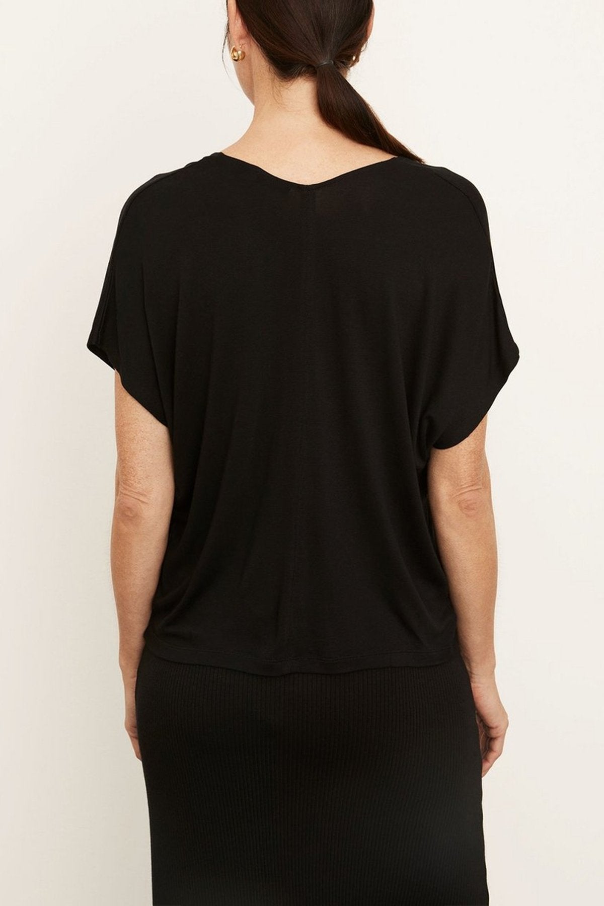 Double V-Neck Popover in Black