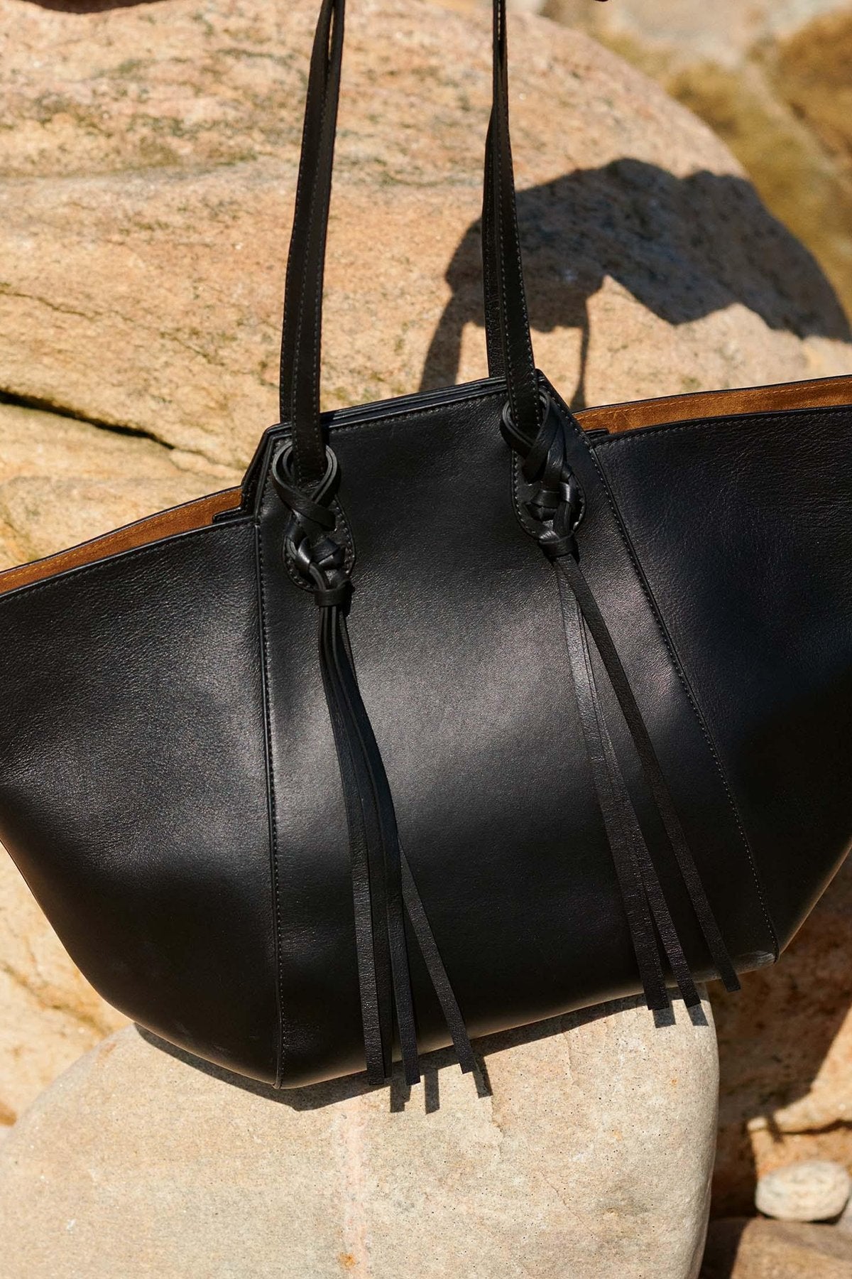 Imogen Large Carryall Tote in Noir Leather