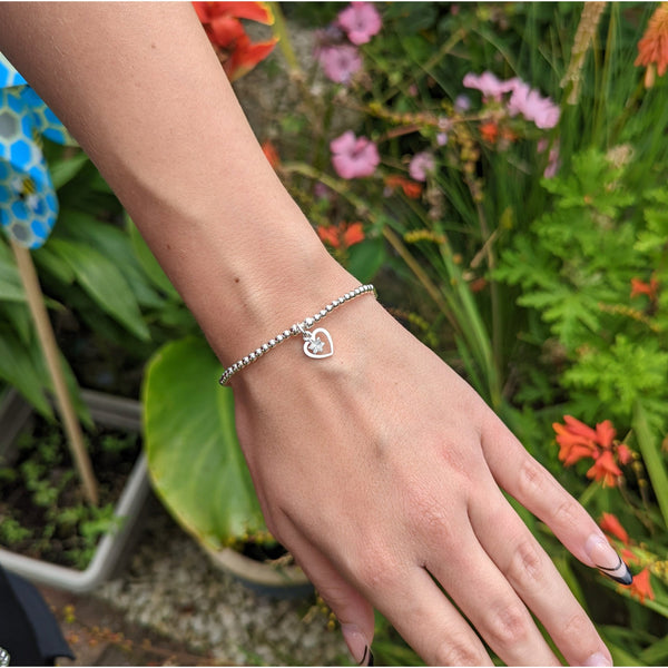 Shop Louis Vuitton Unisex Silver Bridal Logo Bracelets (M8115Z, M8332Z) by  トモポエム