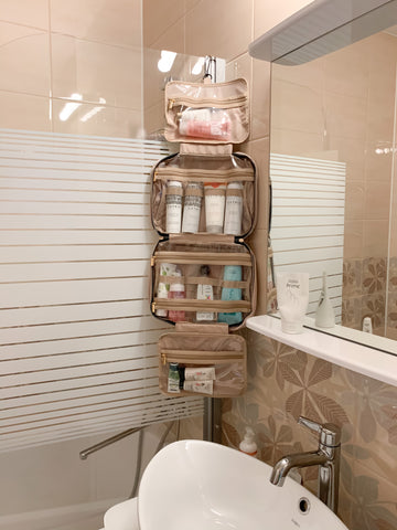 Multiple Applications of Toiletry Bags that Hangs