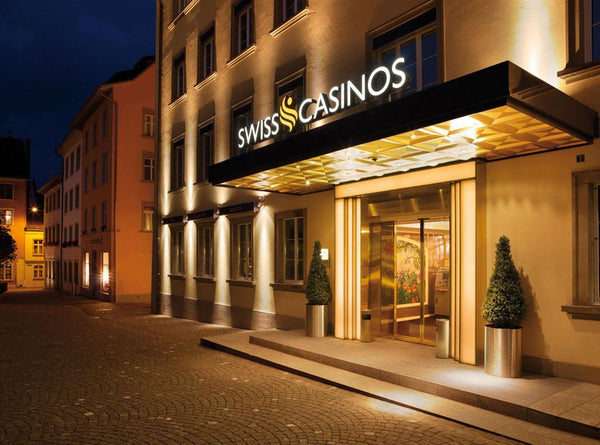 Swiss Casino Schaffhausen verkauft Dr. Ginger Ingwer Likör in der Gatsby Bar