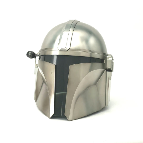 Mandalorian Helmet "The Black Series" Star Wars Collectible