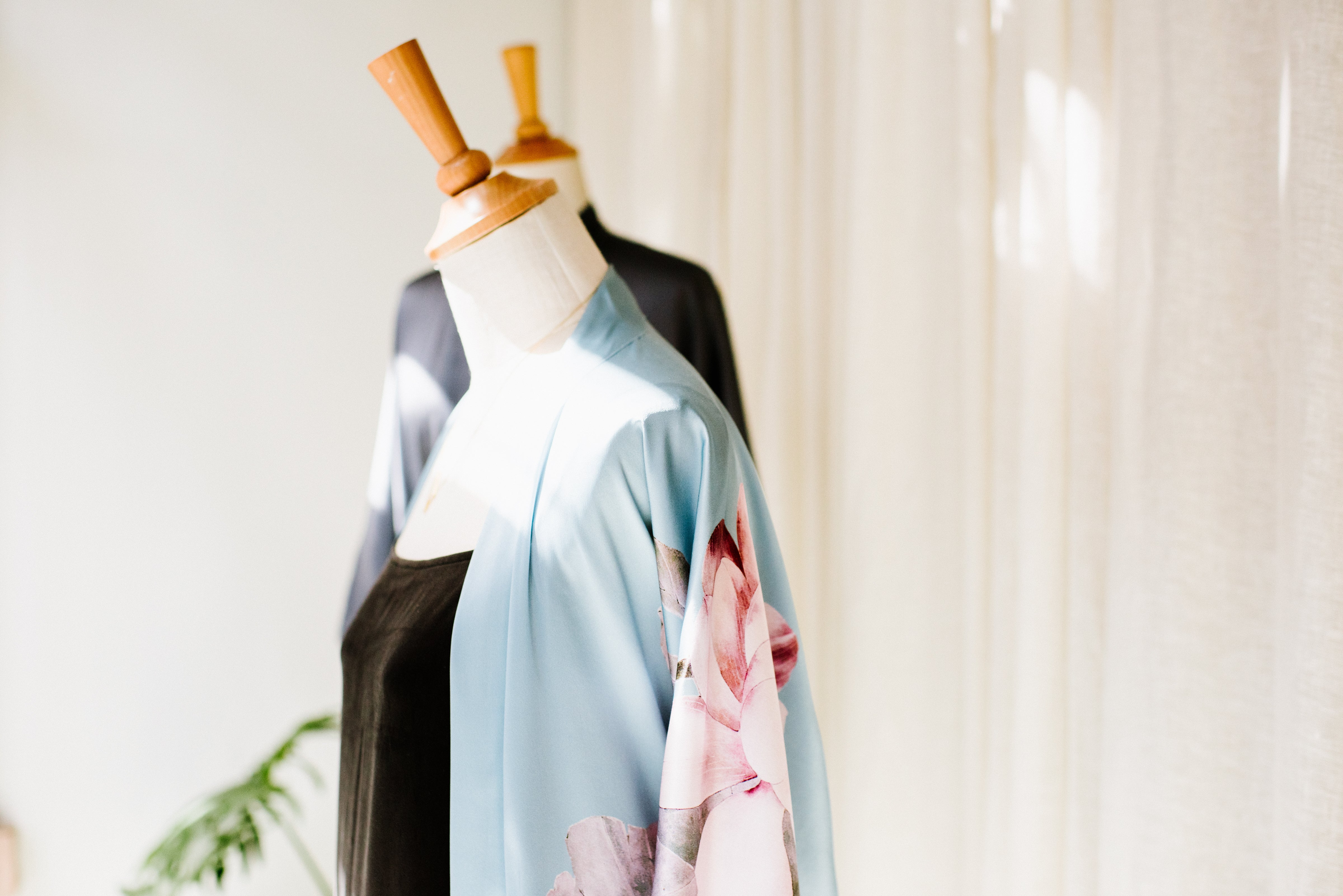 Silk Kuren Kimono Robe