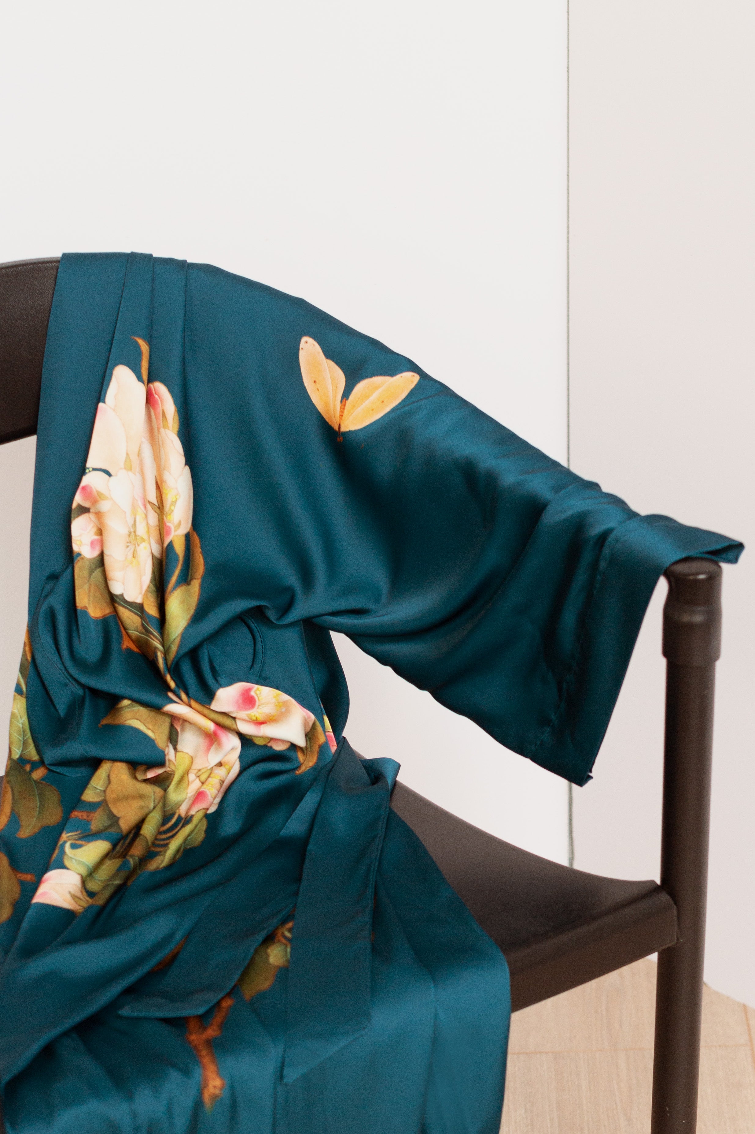 Plus Size Peony & Butterfly Kimono Robe