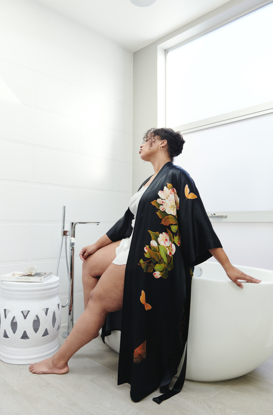 Plus Size Washable Silk Peony & Butterfly Kimono Robe