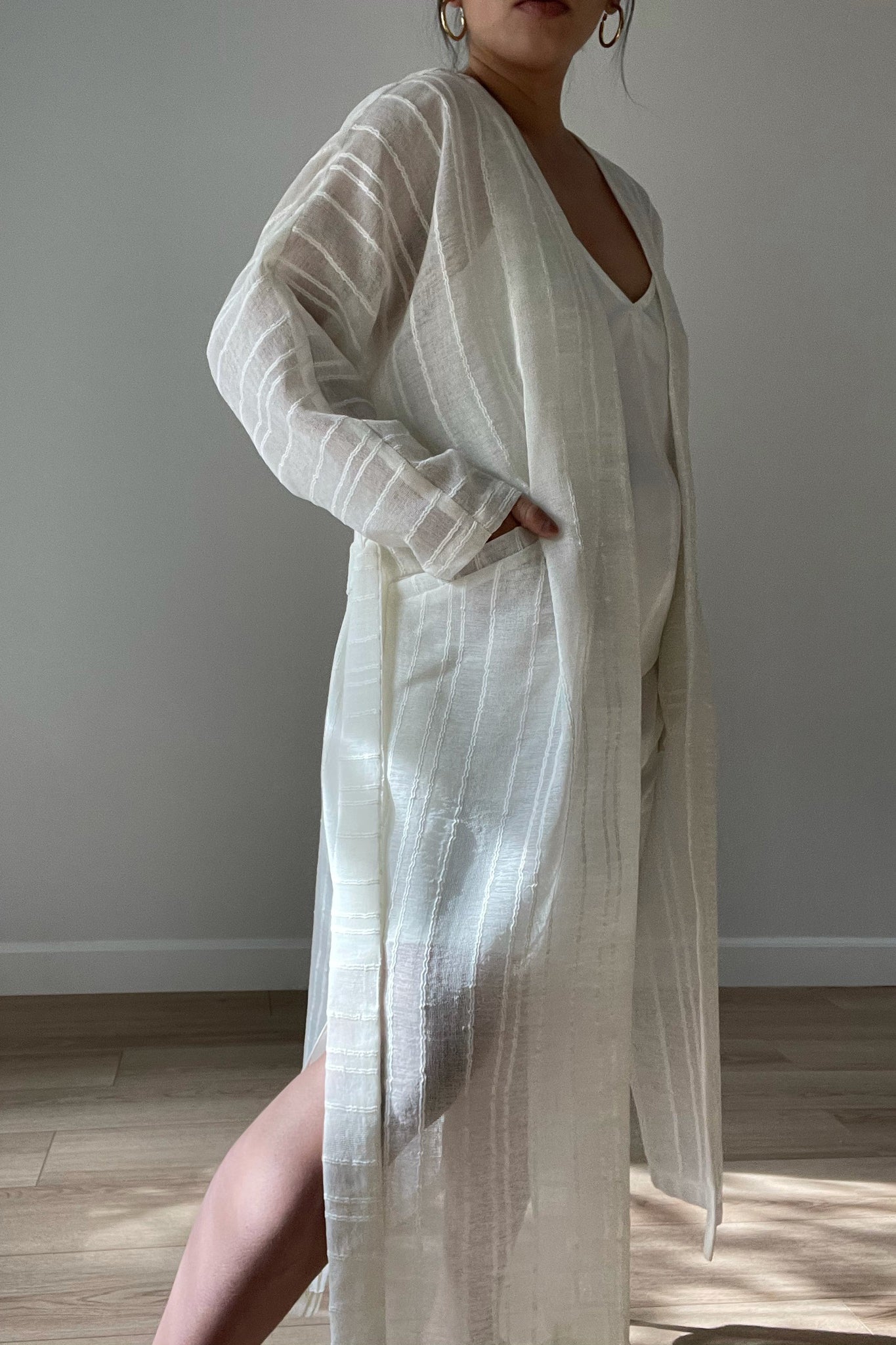 White Texture Stripe Kimono Wrap