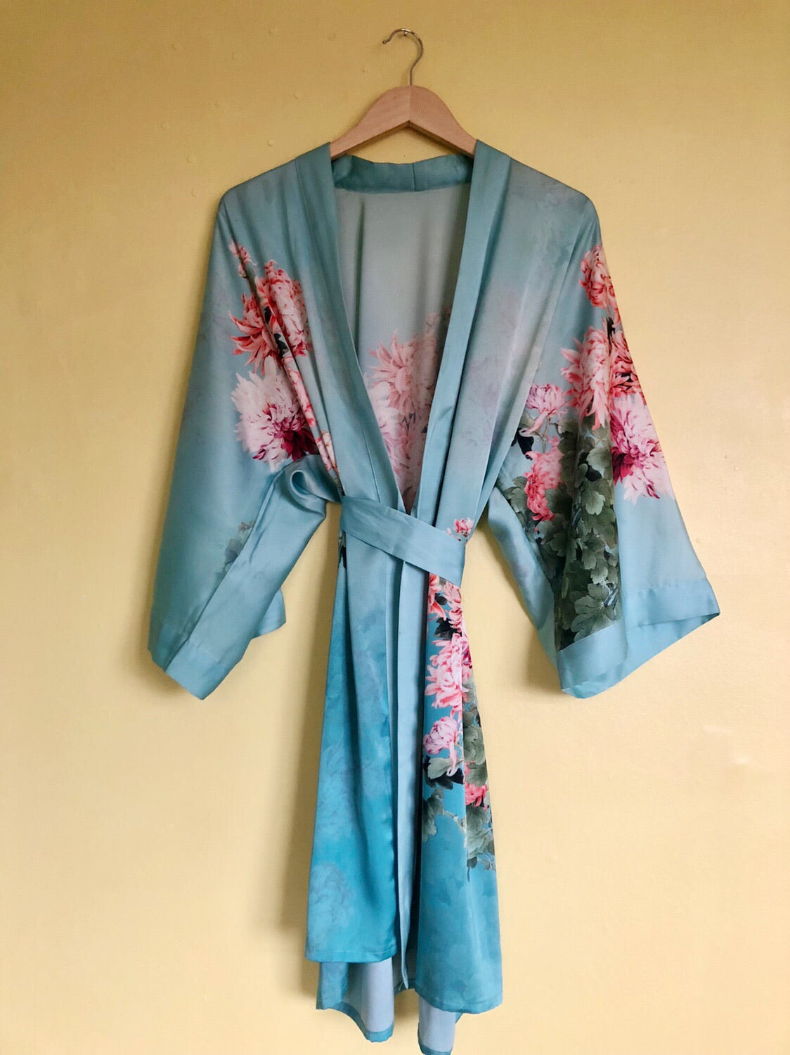 Coral Chrysanthemum Kimono Robe