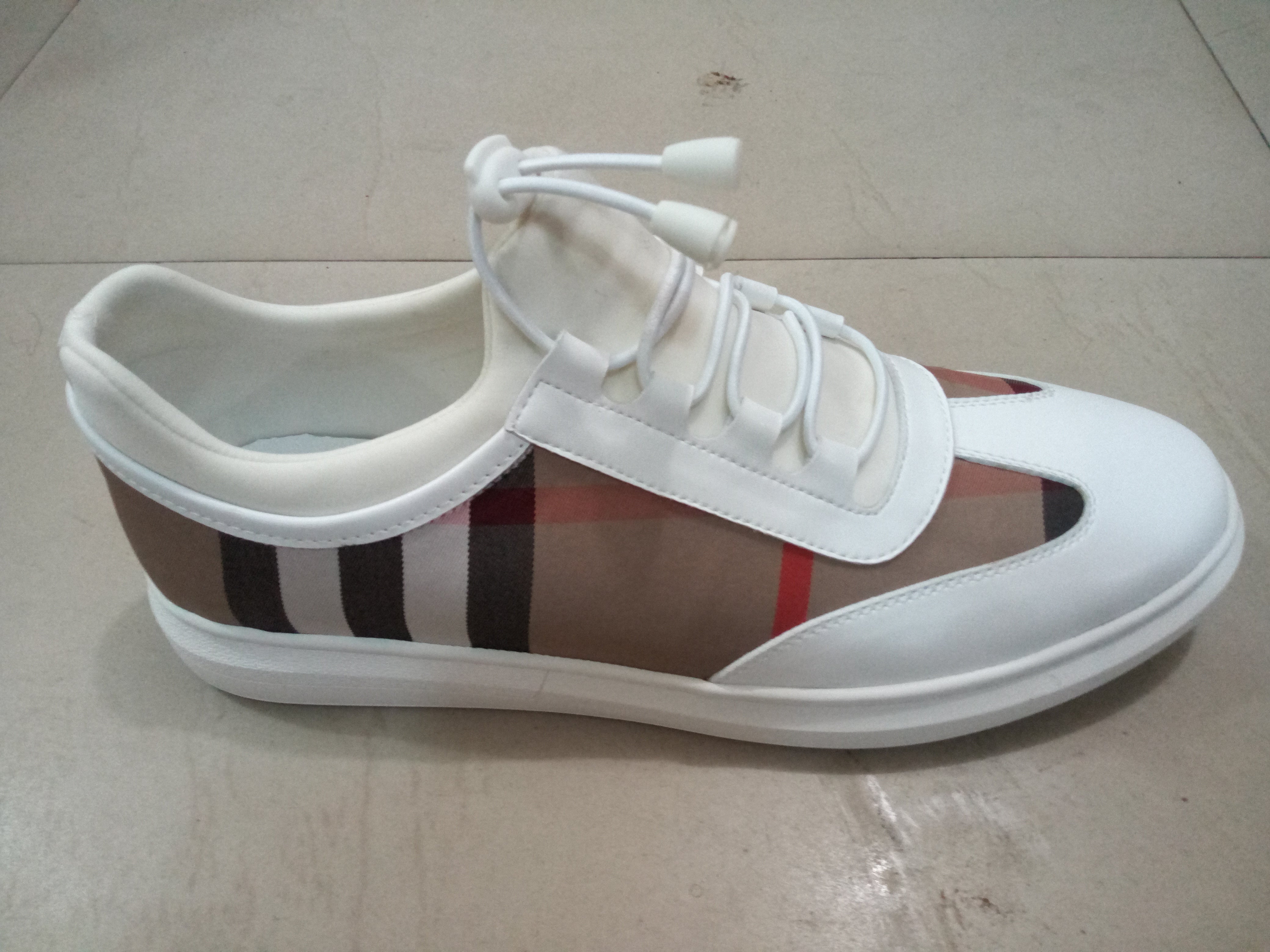 white burberry shoes